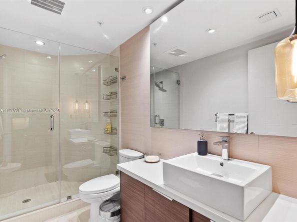 1010 SW 2nd Ave 1908, Miami FL 33130