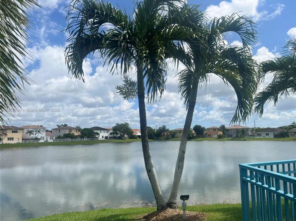 3985 NE 15th St, Homestead FL 33033