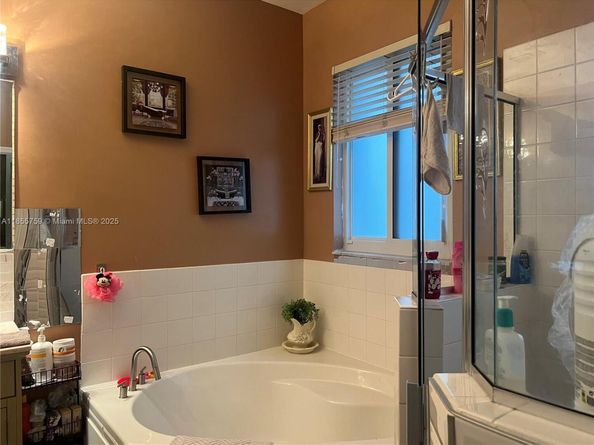 3985 NE 15th St, Homestead FL 33033