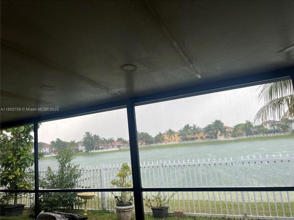 3985 NE 15th St, Homestead FL 33033