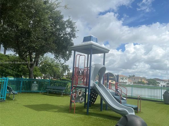 3985 NE 15th St, Homestead FL 33033