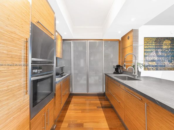 450 Alton Rd 3303, Miami Beach FL 33139