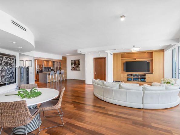 450 Alton Rd 3303, Miami Beach FL 33139