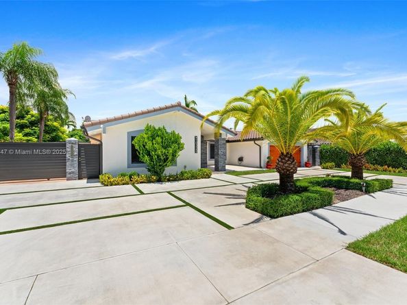 10320 SW 132nd Ave, Miami FL 33186