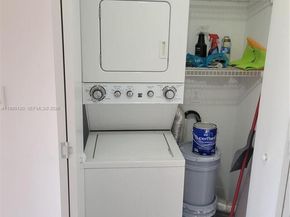 8180 Geneva Ct 419, Doral FL 33166