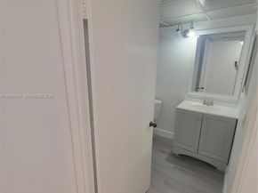 8180 Geneva Ct 419, Doral FL 33166