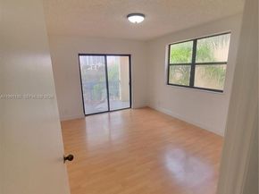 8180 Geneva Ct 419, Doral FL 33166
