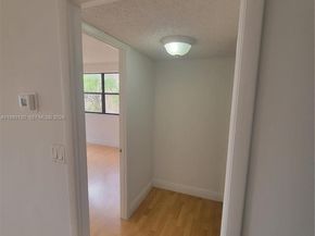 8180 Geneva Ct 419, Doral FL 33166