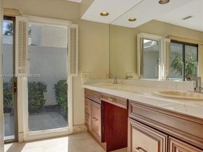 17115 Bay St, Jupiter FL 33477