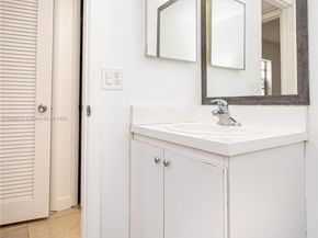 402 Capri I 402, Delray Beach FL 33484