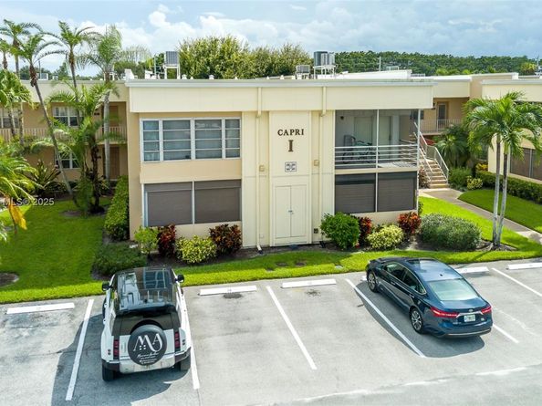 402 Capri I 402, Delray Beach FL 33484