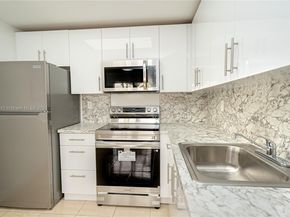 402 Capri I 402, Delray Beach FL 33484