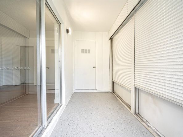 402 Capri I 402, Delray Beach FL 33484