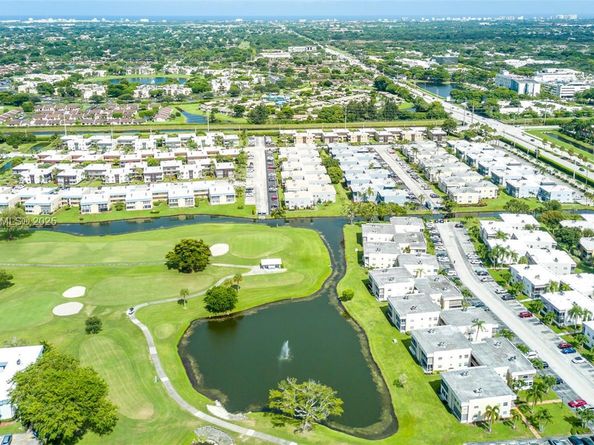 402 Capri I 402, Delray Beach FL 33484