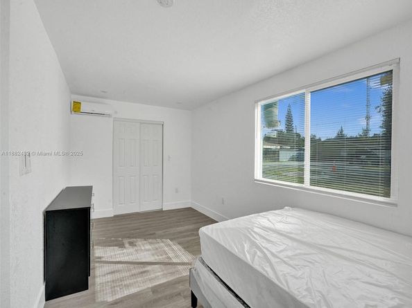 6143 SW 40th St, Miramar FL 33023