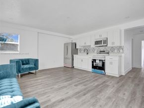 6143 SW 40th St, Miramar FL 33023