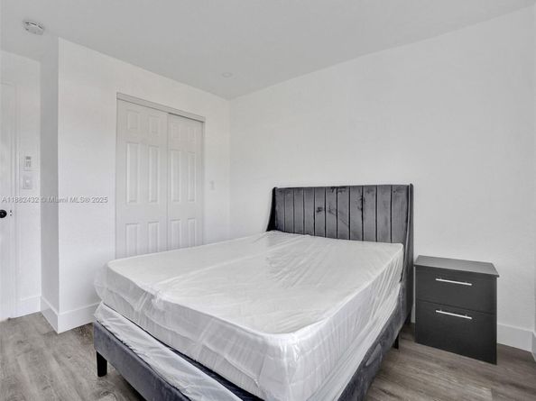 6143 SW 40th St, Miramar FL 33023