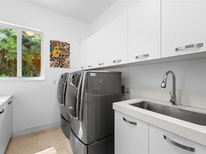 8923 Ludlam Rd., Pinecrest FL 33156
