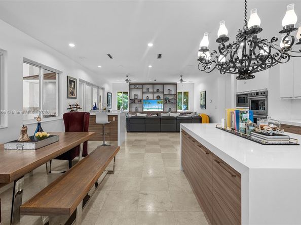 8923 Ludlam Rd., Pinecrest FL 33156