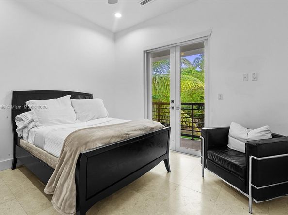 8923 Ludlam Rd., Pinecrest FL 33156
