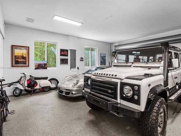 8923 Ludlam Rd., Pinecrest FL 33156