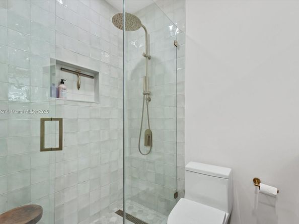 511 Catalonia Ave, Coral Gables FL 33134