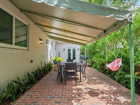 511 Catalonia Ave, Coral Gables FL 33134