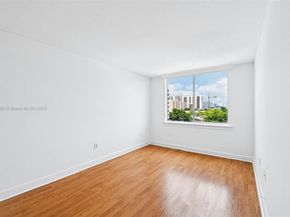 1740 NW N River Dr 614, Miami FL 33125