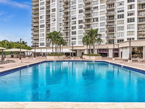 4101 Pine Tree Dr 621,620, Miami Beach FL 33140