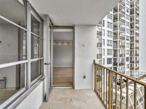 4101 Pine Tree Dr 621,620, Miami Beach FL 33140