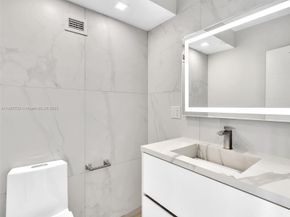 4101 Pine Tree Dr 621,620, Miami Beach FL 33140