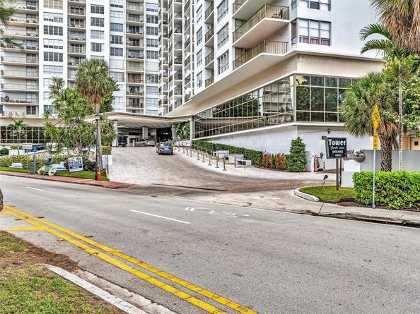 4101 Pine Tree Dr 621,620, Miami Beach FL 33140