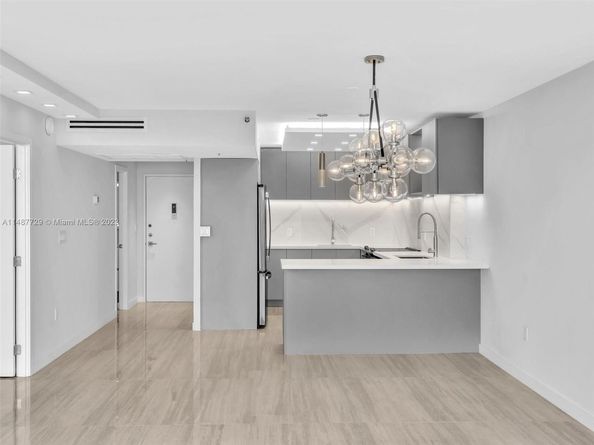 4101 Pine Tree Dr 621,620, Miami Beach FL 33140