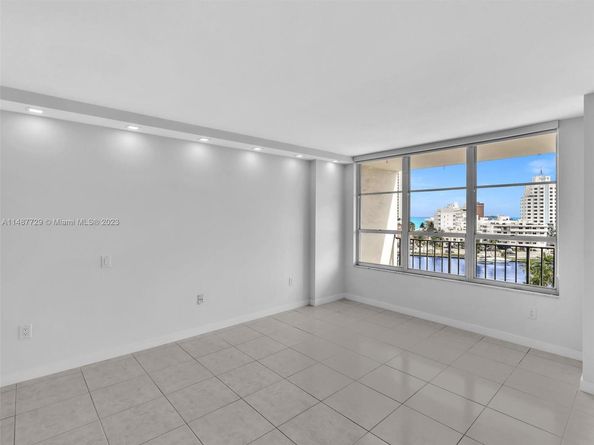 4101 Pine Tree Dr 621,620, Miami Beach FL 33140