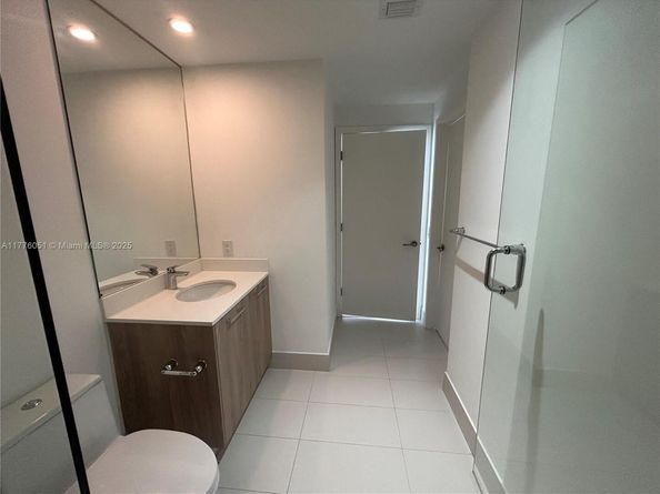 501 NE 31st St 2909, Miami FL 33137