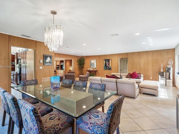 1855 Daytonia Rd, Miami Beach FL 33141