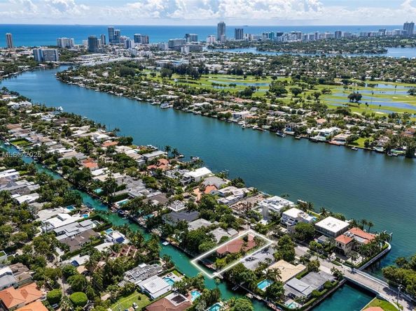 1855 Daytonia Rd, Miami Beach FL 33141