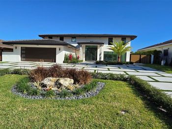 406 Holiday Dr