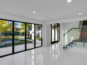 406 Holiday Dr, Hallandale Beach FL 33009