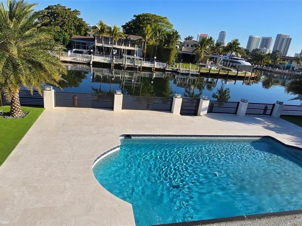 406 Holiday Dr, Hallandale Beach FL 33009