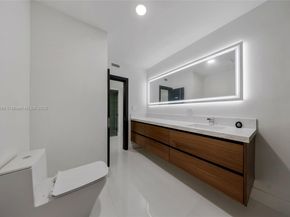 406 Holiday Dr, Hallandale Beach FL 33009