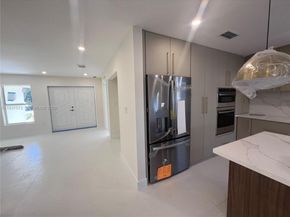 2315 NW 3rd St, Miami FL 33125