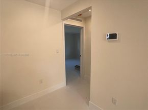 2315 NW 3rd St, Miami FL 33125