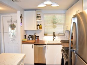 2801 N Pine Island Rd 112, Sunrise FL 33322