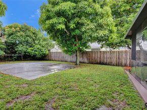 770 NW 175th Dr, Miami Gardens FL 33169