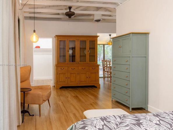 3164 Center St, Miami FL 33133