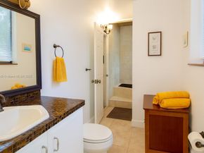 3164 Center St, Miami FL 33133