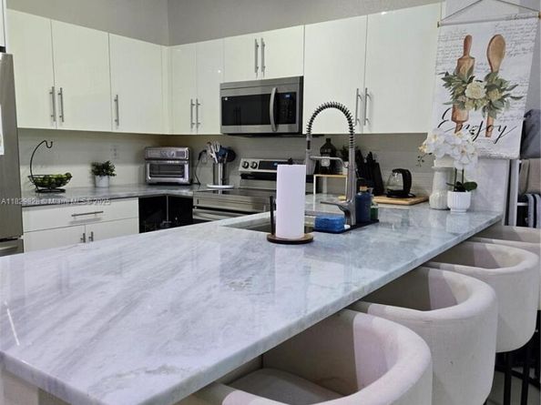 8216 W Santa Monica Ave, Tamarac FL 33321