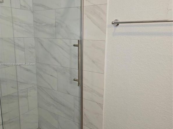 8216 W Santa Monica Ave, Tamarac FL 33321