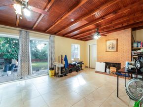 2840 NW 4th St, Miami FL 33125